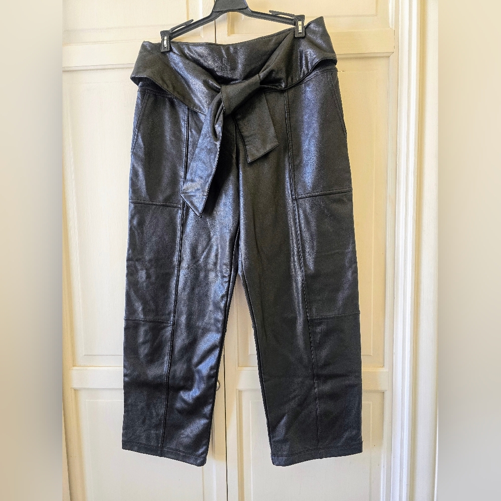Nicole Miller New York Faux Leather Size M Black Tie-Waist Pants. Wide Leg
